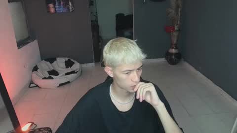 Snapshot of mattias_dantee chatting on March 11, 2025, 4:51 pm mattias online show from March 11, 2025, 4:51 pm