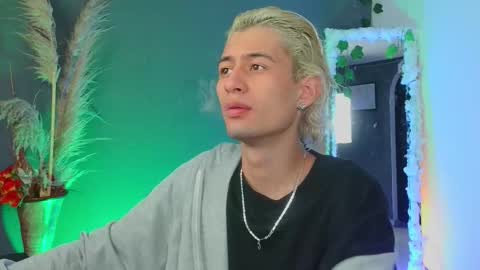 Snapshot of mattias_dantee chatting on October 2, 2025, 2:29 am mattias online show from October 2, 2025, 2:29 am