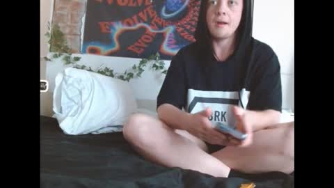 Snapshot of mattiuftm chatting on October 4, 2025, 5:05 am mattiuftm online show from October 4, 2025, 5:05 am