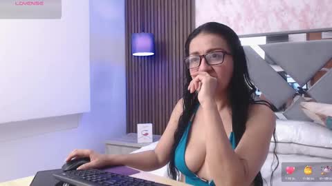 mature_brendaa online show from October 15, 2025, 3:17 am