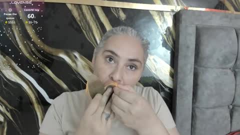 Snapshot of mature_gold chatting on September 22, 2025, 12:29 pm mature_gold online show from September 22, 2025, 12:29 pm