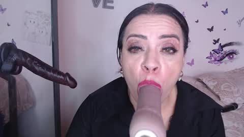 Mature liaa online show from March 17, 2026, 3:04 pm
