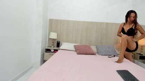 Yaira online show from July 10, 2026, 11:13 am