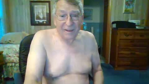 Snapshot of maturecouple1954 chatting on January 9, 2025, 12:52 pm SXECPL55 at G mail Dot Com online show from January 9, 2025, 12:52 pm