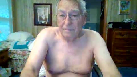 Snapshot of maturecouple1954 chatting on December 5, 2025, 1:09 pm SXECPL55 at G mail Dot Com online show from December 5, 2025, 1:09 pm