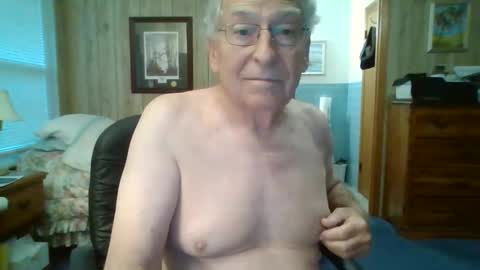 Snapshot of maturecouple1954 chatting on March 13, 2026, 12:23 pm SXECPL55 at G mail Dot Com online show from March 13, 2026, 12:23 pm