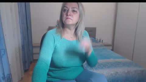 Snapshot of maturediana chatting on October 6, 2025, 1:03 am maturediana online show from October 6, 2025, 1:03 am