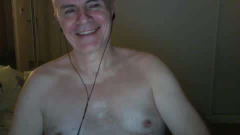 maturehotman online show from January 28, 2025, 7:21 pm