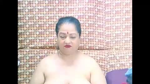 Snapshot of matureindian654u chatting on May 26, 2026, 9:33 pm matureindian654u online show from May 26, 2026, 9:33 pm