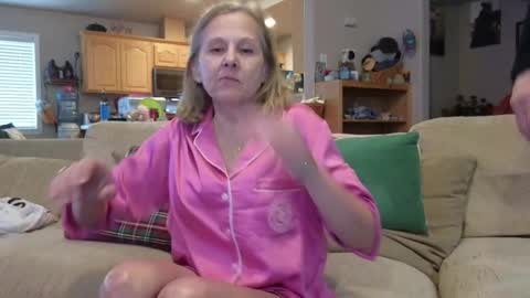 Snapshot of matureluvin chatting on February 15, 2025, 11:14 pm JustUs online show from February 15, 2025, 11:14 pm