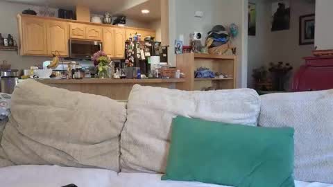 Snapshot of matureluvin chatting on November 15, 2025, 10:59 pm JustUs online show from November 15, 2025, 10:59 pm