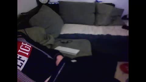 Snapshot of matzestr95 chatting on December 19, 2025, 3:02 am matzestr95 online show from December 19, 2025, 3:02 am