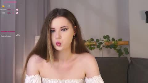 Lily online show from September 11, 2025, 3:56 pm