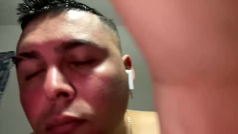 Snapshot of mauricio76pl chatting on March 10, 2026, 12:37 am Bigdick469 online show from March 10, 2026, 12:37 am