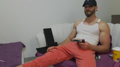 Snapshot of mauro_real_man chatting on May 2, 2026, 6:35 pm mauro_real_man online show from May 2, 2026, 6:35 pm