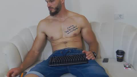 mauro_real_man online show from June 20, 2026, 4:54 pm
