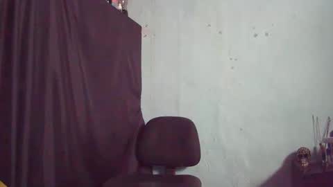 Snapshot of maurodirty chatting on March 28, 2026, 11:37 pm Mauro online show from March 28, 2026, 11:37 pm