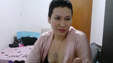 Snapshot of mauroluxandra chatting on January 18, 2026, 7:34 am mauroluxandra online show from January 18, 2026, 7:34 am