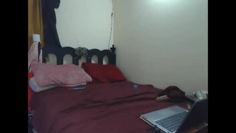 Snapshot of mauroluxandra chatting on May 20, 2026, 4:24 pm mauroluxandra online show from May 20, 2026, 4:24 pm
