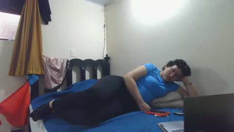 Snapshot of mauroluxandra chatting on May 27, 2026, 6:05 pm mauroluxandra online show from May 27, 2026, 6:05 pm