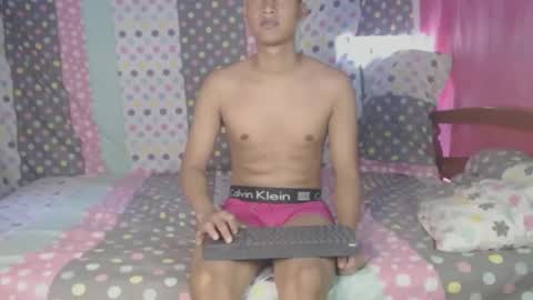 Snapshot of mauryandjonny chatting on December 31, 2024, 7:40 pm mauryandjonny online show from December 31, 2024, 7:40 pm