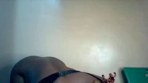 Maverlous pussy online show from April 4, 2026, 5:21 pm