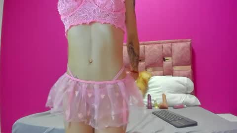 Snapshot of mavie_ivanova chatting on April 16, 2026, 12:17 pm mavie_ivanova online show from April 16, 2026, 12:17 pm