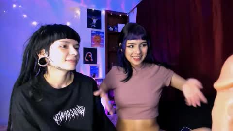 mavimist_ online show from February 19, 2026, 1:01 am