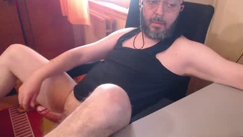 Snapshot of max818k chatting on June 13, 2026, 10:24 am Max online show from June 13, 2026, 10:24 am
