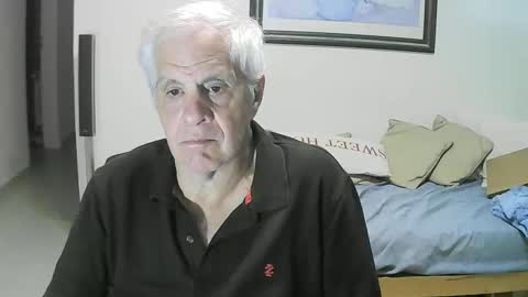 max_2017 online show from October 22, 2025, 2:12 am