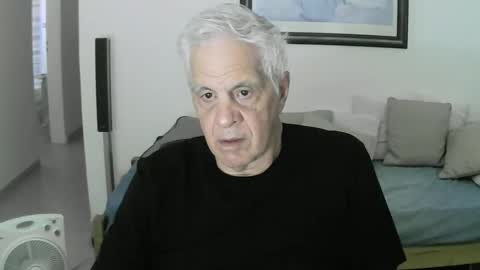 max_2017 online show from January 9, 2026, 8:54 pm