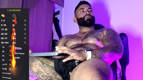 max__prada online show from November 9, 2025, 1:48 am