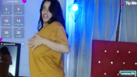 Max  Ashley online show from October 9, 2025, 2:09 am