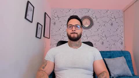 max D. online show from March 10, 2026, 12:10 pm