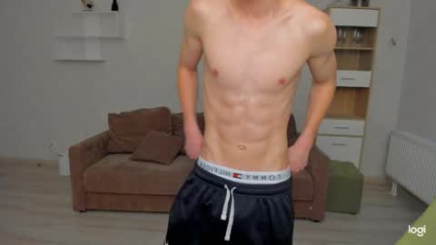 Snapshot of max_foks_ chatting on May 4, 2026, 7:37 am max_foks_ online show from May 4, 2026, 7:37 am