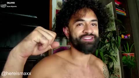 Max Follow me IGX hereismaxx online show from January 1, 2025, 12:11 am