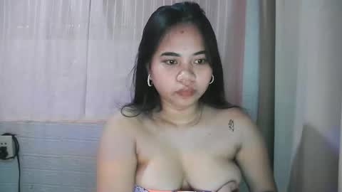 max_lovely123 online show from May 31, 2026, 9:27 pm