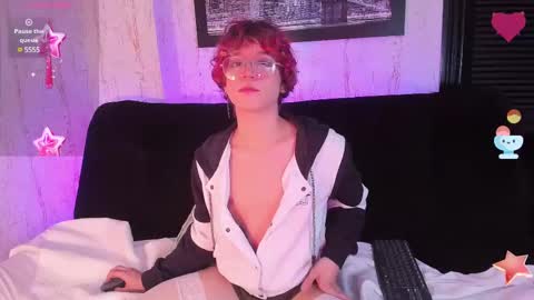 Snapshot of max_lover1 chatting on February 12, 2025, 3:38 pm Max lover1 online show from February 12, 2025, 3:38 pm