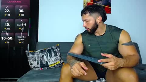 Snapshot of max_mayer chatting on February 20, 2025, 11:21 pm Maximo Mayer online show from February 20, 2025, 11:21 pm