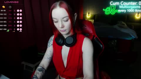 Snapshot of max_phoenix chatting on December 2, 2024, 1:57 pm Max online show from December 2, 2024, 1:57 pm