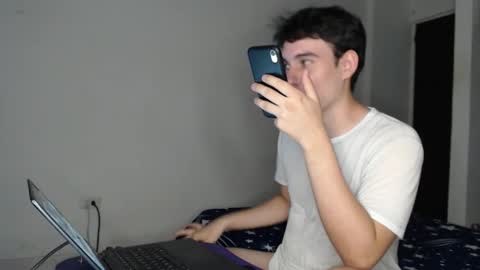 max_snow1616 online show from October 19, 2025, 7:14 pm