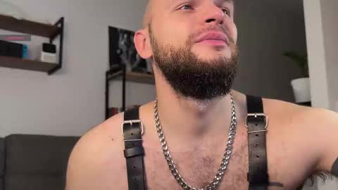 Max online show from October 15, 2025, 10:26 am