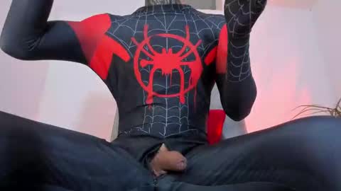 Max online show from November 13, 2025, 2:38 pm