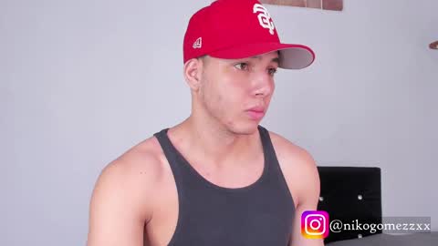 Snapshot of max_valiant chatting on September 29, 2025, 7:08 pm max online show from September 29, 2025, 7:08 pm