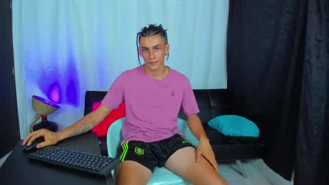 MAX     online show from March 4, 2025, 9:51 am