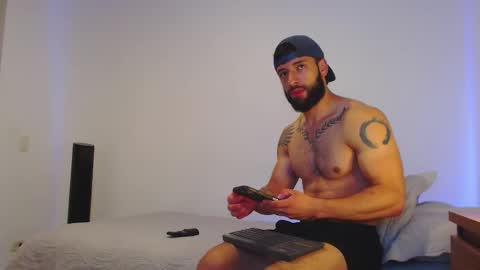 max_xl_ online show from January 15, 2026, 3:27 pm