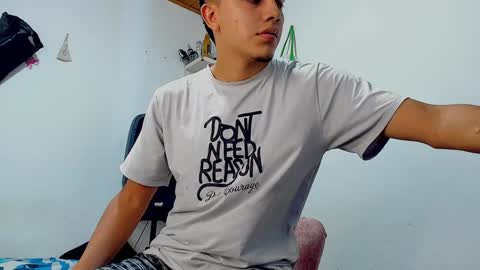 Snapshot of maxbigcock2025 chatting on December 31, 2024, 5:22 am Max online show from December 31, 2024, 5:22 am