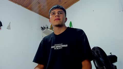 Snapshot of maxbigcock2025 chatting on January 7, 2025, 10:11 am Max online show from January 7, 2025, 10:11 am