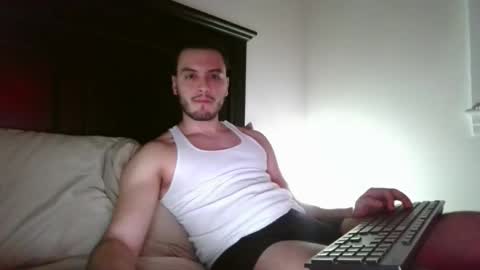 maxcol02 online show from May 4, 2026, 2:40 am