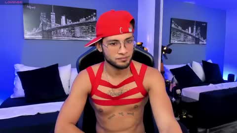 Snapshot of maxconor1 chatting on April 28, 2026, 2:49 am Max Conor online show from April 28, 2026, 2:49 am